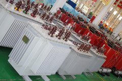 What is the Voltage-Boosting Principle of an Oil-Immersed Transformer?